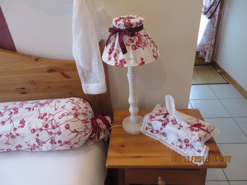 Chambres D'Hotes Au Temps Des Cerises Jumièges Oda fotoğraf