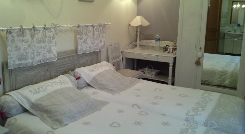 Chambres D'Hotes Au Temps Des Cerises Jumièges Oda fotoğraf