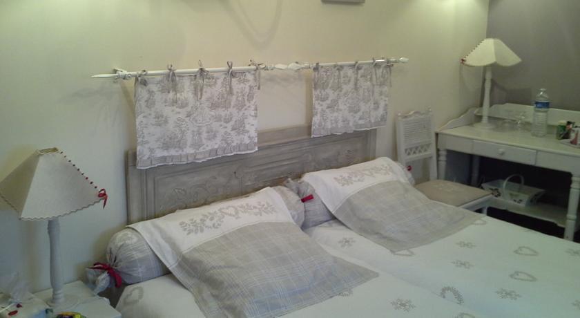 Chambres D'Hotes Au Temps Des Cerises Jumièges Oda fotoğraf